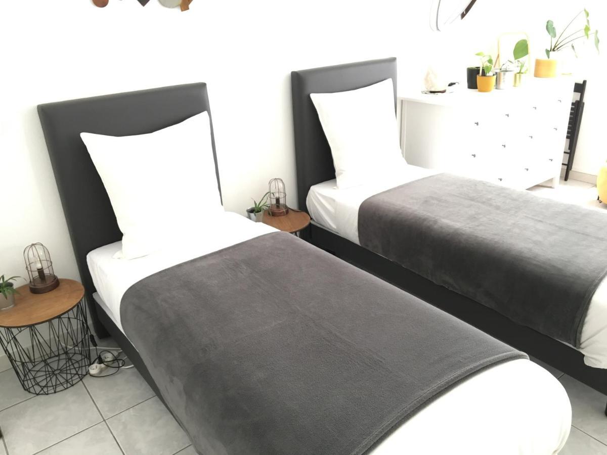 T2 Au Calme - Rond Point De Vannes น็องต์ ภายนอก รูปภาพ