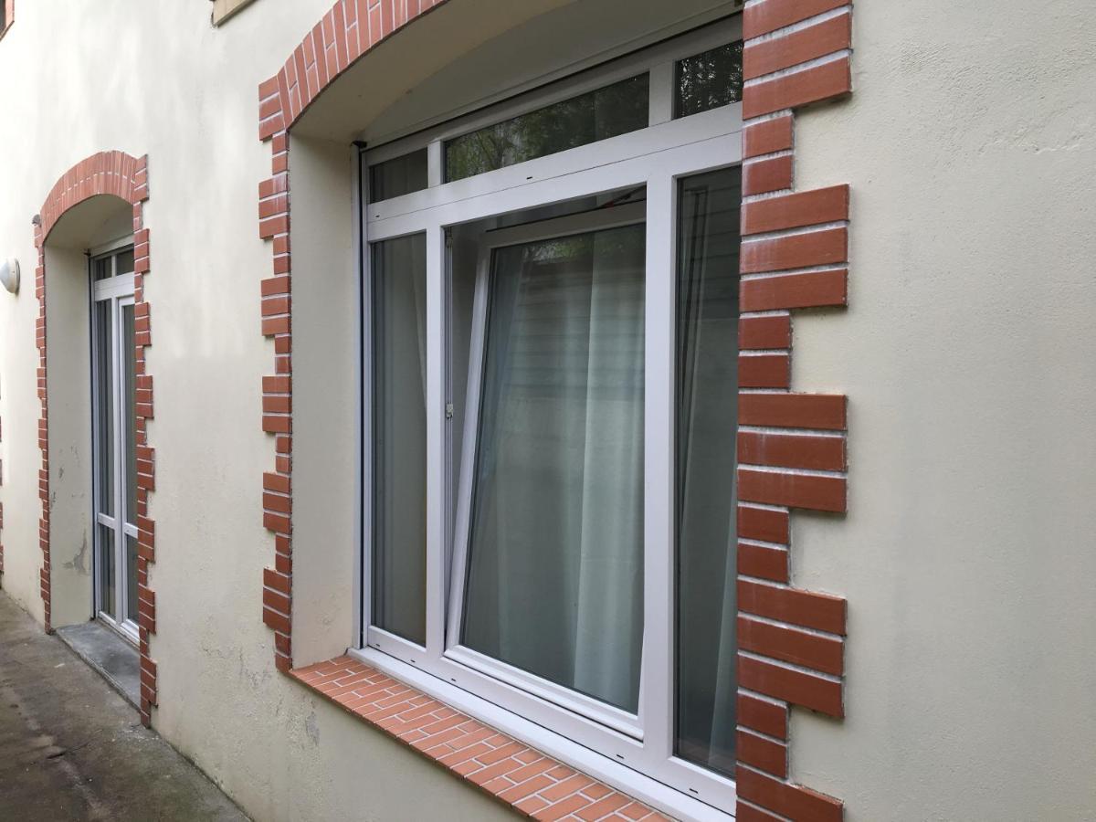 T2 Au Calme - Rond Point De Vannes น็องต์ ภายนอก รูปภาพ